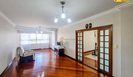 Apartamento à venda, 3 quartos, 1 suíte, 1 vaga, Centro - Divinópolis/MG