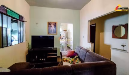 Casa à venda, 3 quartos, 2 vagas, Mangabeiras - Divinópolis/MG