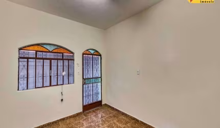 Casa à venda, 3 quartos, 4 vagas, Icaraí - Divinópolis/MG