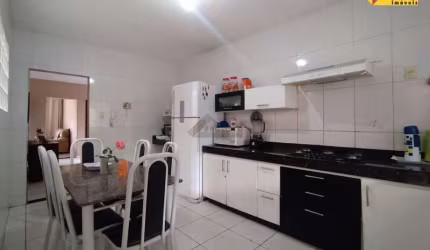 Apartamento à venda, 3 quartos, 1 suíte, 1 vaga, Manoel Valinhas - Divinópolis/MG