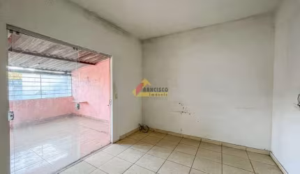 Casa à venda, 2 quartos, 1 vaga, Jardim Candidés - Divinópolis/MG