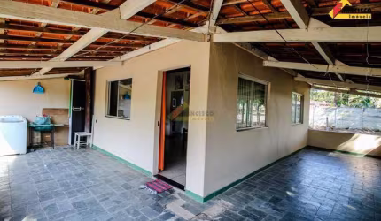 Sítio à venda, 3 quartos, 2 vagas, Jardim Primavera - Divinópolis/MG