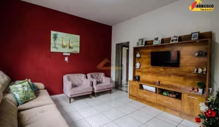 Casa à venda, 2 quartos, 5 vagas, João Antônio Gonçalves - Divinópolis/MG