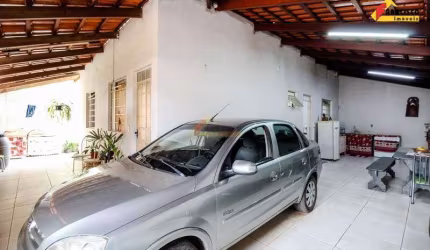 Casa à venda, 3 quartos, 2 vagas, Itacolomi - Divinópolis/MG