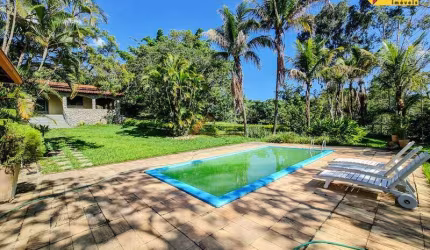 Sítio à venda, 5 quartos, 2 suítes, Área Rural de Divinópolis - Divinópolis/MG