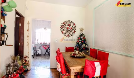 Casa à venda, 3 quartos, 8 vagas, Vila Romana - Divinópolis/MG