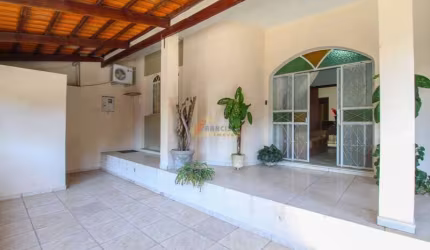 Casa à venda, 3 quartos, 2 vagas, Belvedere - Divinópolis/MG