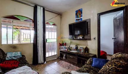 Casa à venda, 4 quartos, 3 vagas, Jardim das Acácias - Divinópolis/MG