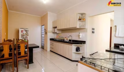 Casa à venda, 3 quartos, 2 vagas, Tietê - Divinópolis/MG