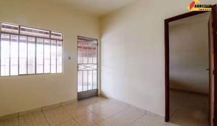 Casa à venda, 3 quartos, 1 vaga, Manoel Valinhas - Divinópolis/MG