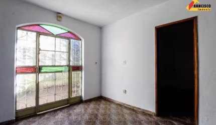 Casa à venda, 4 quartos, 1 suíte, 2 vagas, São João de Deus - Divinópolis/MG