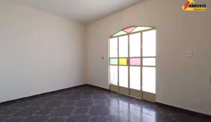 Casa à venda, 5 quartos, 2 vagas, Jusa Fonseca - Divinópolis/MG