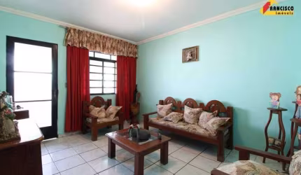 Casa à venda, 3 quartos, 1 suíte, 2 vagas, Jusa Fonseca - Divinópolis/MG