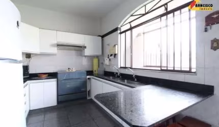 Apartamento à venda, 3 quartos, 1 suíte, 1 vaga, Espírito Santo - Divinópolis/MG