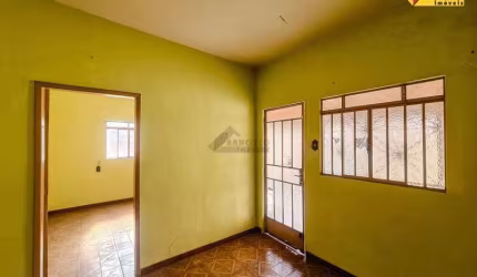 Casa à venda, 2 quartos, São Luís - Divinópolis/MG