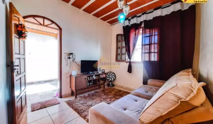 Casa à venda, 3 quartos, 1 suíte, 3 vagas, Catalão - Divinópolis/MG