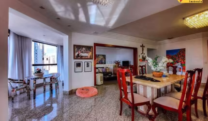 Apartamento à venda, 4 quartos, 2 suítes, 1 vaga, Centro - Divinópolis/MG