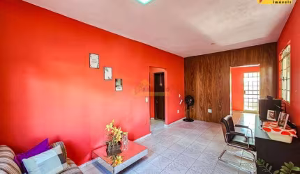 Casa à venda, 2 quartos, 2 vagas, Jardim das Acácias - Divinópolis/MG