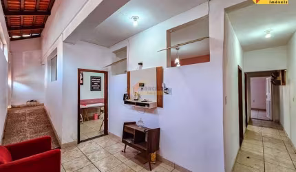 Casa à venda, 1 quarto, Centro - Divinópolis/MG