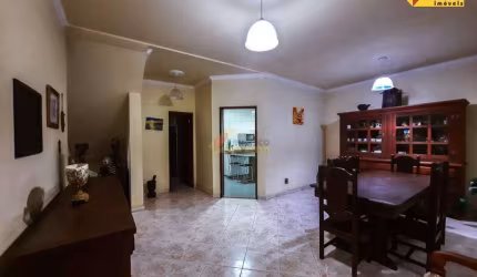 Casa à venda, 4 quartos, 1 suíte, 4 vagas, Santa Clara - Divinópolis/MG