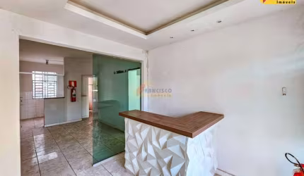Casa Comercial à venda, 4 quartos, 1 vaga, Centro - Divinópolis/MG
