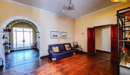 Casa à venda, 5 quartos, 1 suíte, 3 vagas, Porto Velho - Divinópolis/MG