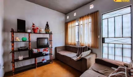 Casa à venda, 4 quartos, 1 vaga, Bom Pastor - Divinópolis/MG