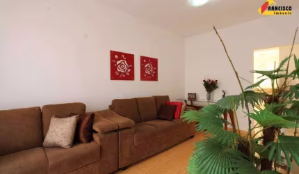 Casa à venda, 3 quartos, 3 vagas, São Luiz - Divinópolis/MG