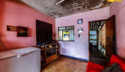 Casa à venda, 2 quartos, 1 suíte, 1 vaga, Vila Romana - Divinópolis/MG