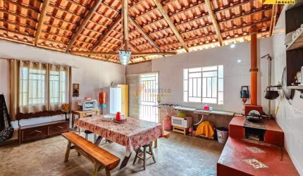 Chácara à venda, 3 quartos, 1 suíte, Área Rural de Divinópolis - Divinópolis/MG