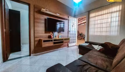 Casa à venda, 3 quartos, 1 suíte, 2 vagas, Interlagos - Divinópolis/MG