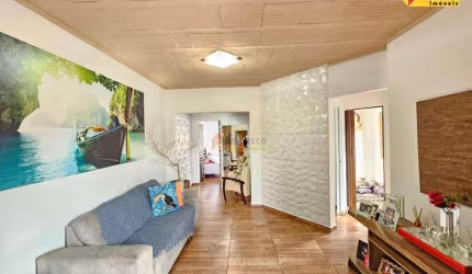 Casa à venda, 3 quartos, 2 vagas, Manoel Valinhas - Divinópolis/MG