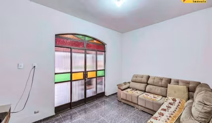 Casa à venda, 3 quartos, 1 vaga, Esplanada - Divinópolis/MG