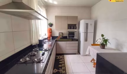 Casa à venda, 2 quartos, 2 vagas, Santa Rosa - Divinópolis/MG