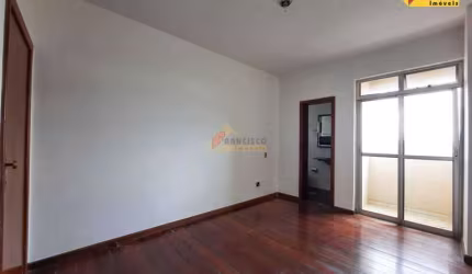 Apartamento à venda, 3 quartos, 1 suíte, 1 vaga, Centro - Divinópolis/MG