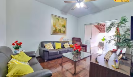 Casa à venda, 3 quartos, 1 suíte, 2 vagas, Niterói - Divinópolis/MG