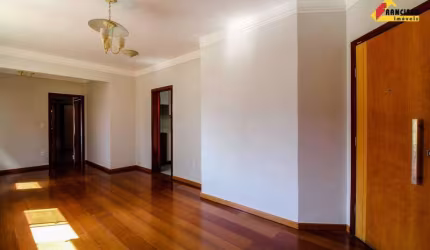 Apartamento à venda, 3 quartos, 1 suíte, 1 vaga, Centro - Divinópolis/MG