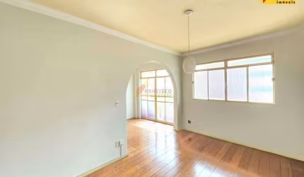 Apartamento à venda, 3 quartos, 1 suíte, 1 vaga, Centro - Divinópolis/MG