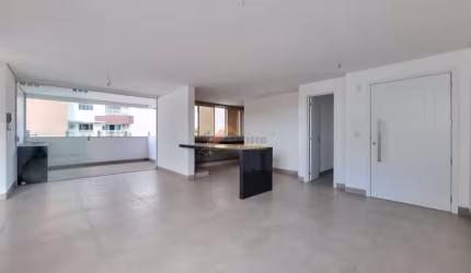 Apartamento à venda, 4 quartos, 1 suíte, 2 vagas, Centro - Divinópolis/MG