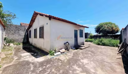 Casa à venda, 2 quartos, 2 vagas, Lagoa dos Mandarins - Divinópolis/MG