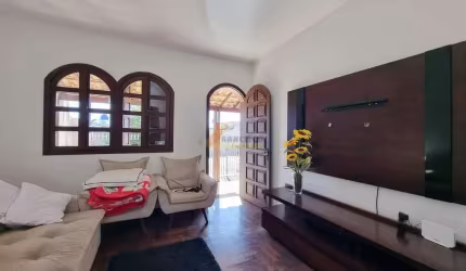Casa à venda, 3 quartos, 1 suíte, 2 vagas, São José - Divinópolis/MG