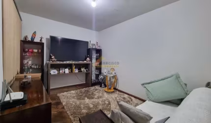 Apartamento à venda, 3 quartos, 1 suíte, 2 vagas, Centro - Divinópolis/MG