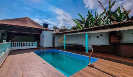 Casa Comercial à venda, 5 quartos, 1 suíte, São Caetano - Divinópolis/MG
