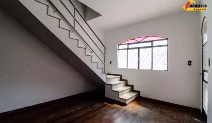 Casa à venda, 5 quartos, 1 suíte, 4 vagas, Bom Pastor - Divinópolis/MG