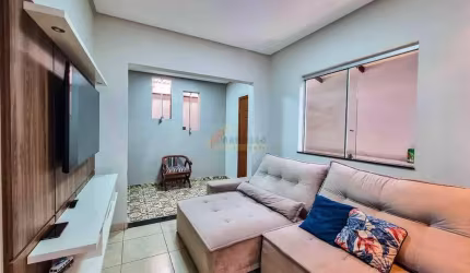 Casa à venda, 4 quartos, 2 suítes, 2 vagas, Belvedere - Divinópolis/MG