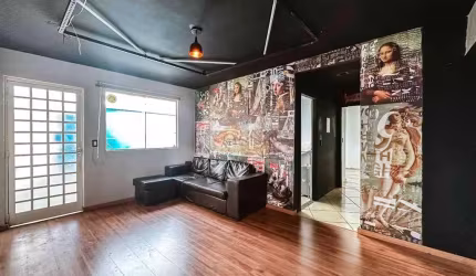 CASA COM EXELENTE LOCALIZAÇÃO