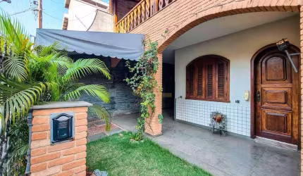 Casa à venda, 6 quartos, 1 suíte, 2 vagas, Porto Velho - Divinópolis/MG