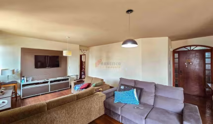 Apartamento à venda, 3 quartos, 2 suítes, 2 vagas, Centro - Divinópolis/MG
