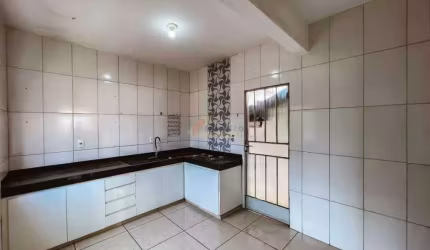 Casa à venda, 2 quartos, 1 vaga, Nossa Senhora das Graças - Divinópolis/MG