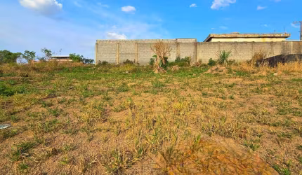 Lote à venda, Santo André - Divinópolis/MG